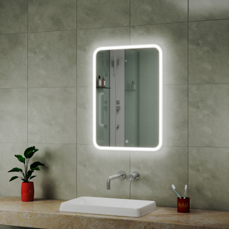 Зеркало для ванной с подсветкой Bau Stil 50х70, сенсорная LED на касание, пластиковый защитный корпус